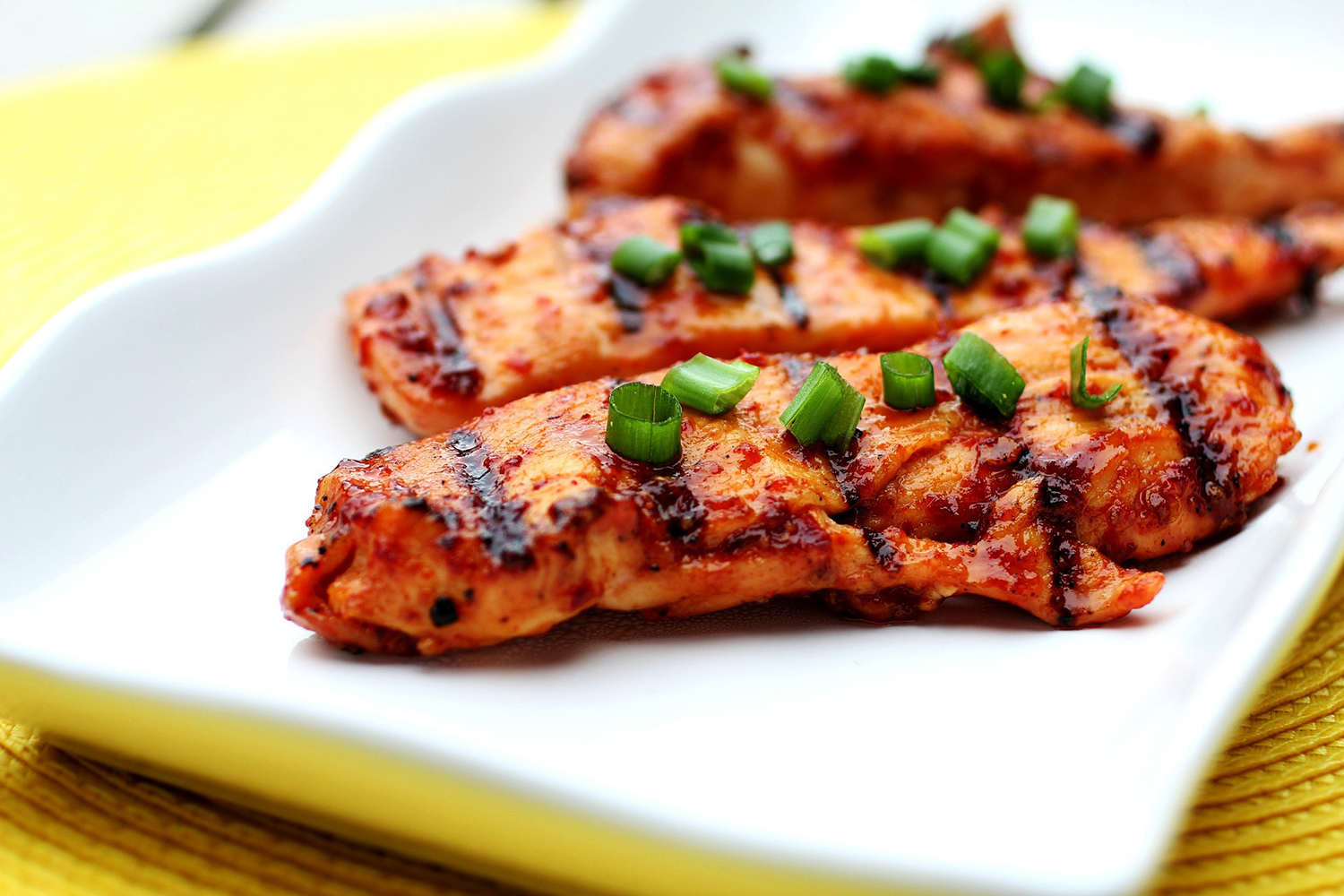 Spicy Grilled Chicken On A Plate - High Quality Free Stock Images